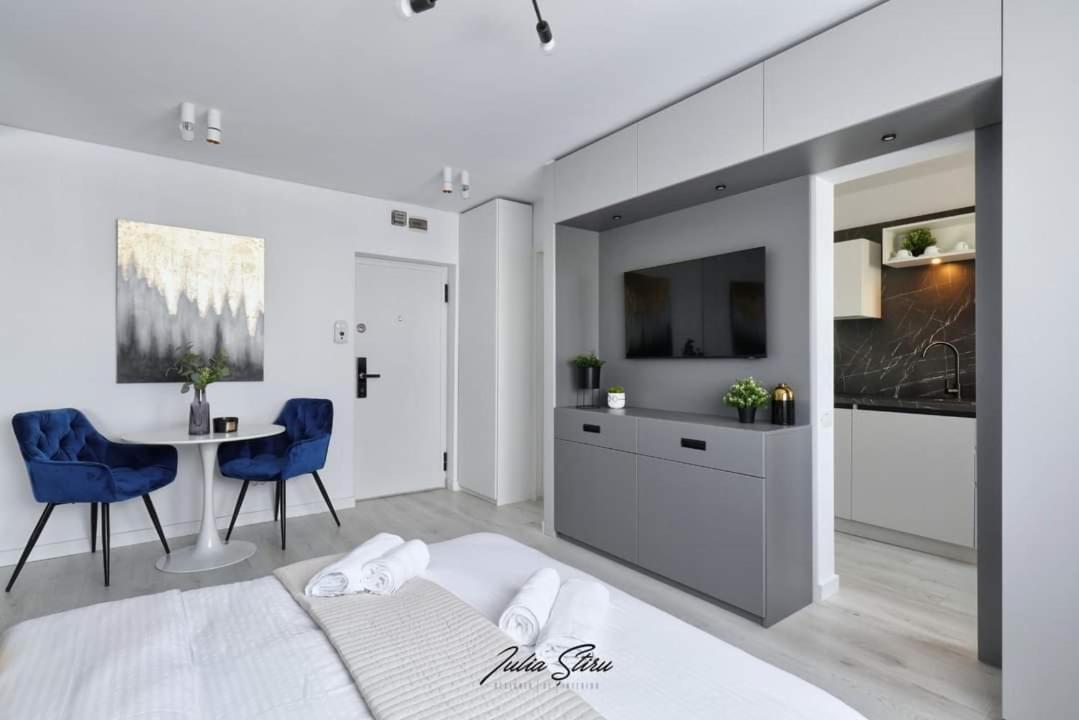 Government Deluxe Studio By Magic Apartments Bucarest Exterior foto